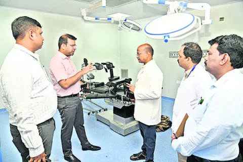 యుద్ధప్రాతిపదికన జీవీఎంసీ పనులు పూర్తి చేయాలి 