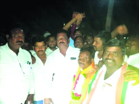 హస్తం హవా!