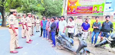 కారు డ్రైవింగ్‌లో మహిళలకు ఉచిత శిక్షణ 