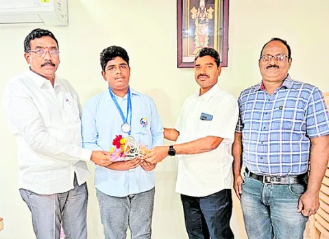 జాతీయస్థాయి ఫెన్సింగ్‌ చాంపియన్‌షిప్‌కు నిహాల్‌ ఎంపిక 