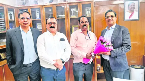 స్టీల్‌ప్లాంట్‌ ఇన్‌చార్జి సీఎండీకి అభినందనలు 