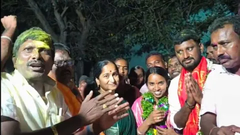 పంచాయతీ హస్తగతం 