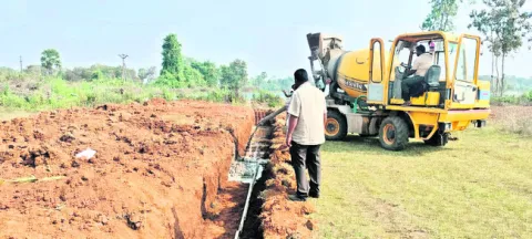 ప్రారంభమైన ఆస్పత్రి నిర్మాణ పనులు 