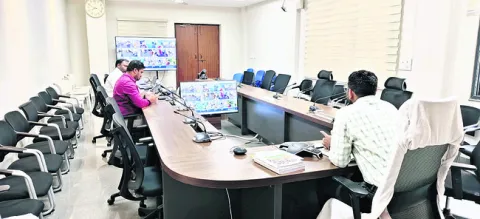 ● వెబ్‌కాస్టింగ్‌ ద్వారా పరిశీలన