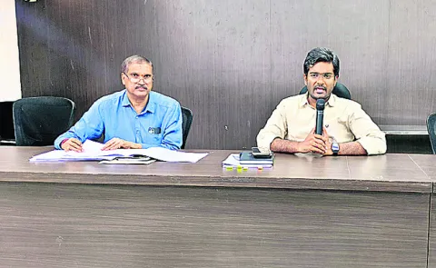 వెబ్‌ల్యాండ్‌ ప్రాతిపదికన రీసర్వే చేయాలి