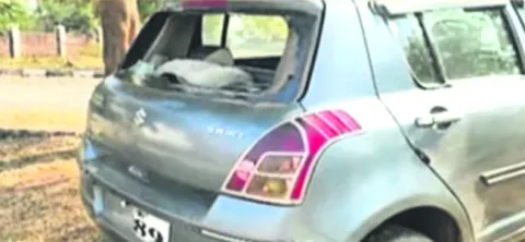 డబ్బులు పంచుతున్నారని.. 