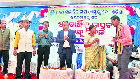 ‘సమస్యలను వెలుగులోకి తీసుకురావాలి’