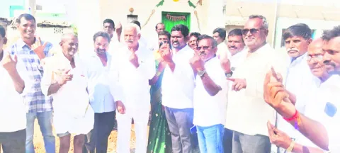 మంత్రి ఇలాకాలో హస్తం హవా 