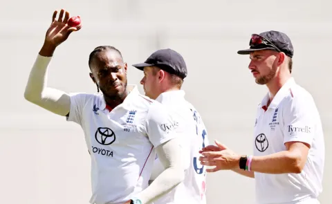 Tension Boils Over Between Stokes And Archer Ponting Reaction Viral3