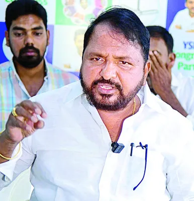 ప్రజల భావోద్వేగాలపై దాడి 