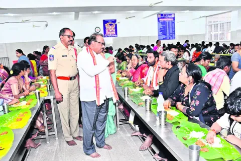 ఎలక్ట్రికల్‌ క్లీనింగ్‌ వాహనాలు ఏర్పాటు చేయాలి