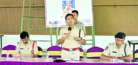 ఫాంహౌస్‌ల్లో వేడుకలకు అనుమతి తప్పనిసరి 
