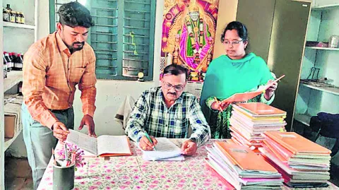 పశు వైద్యసేవలను నిర్లక్ష్యం చేయవద్దు 