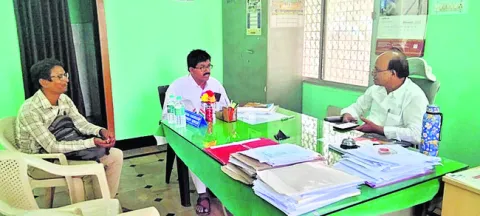 పర్యవేక్షణ కరువు.. పని బరువు 