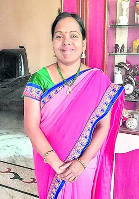 వృత్తి బాధ్యత నిర్వహిస్తూనే..
