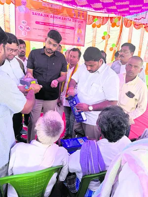 దివ్యాంగుల సాధికారతకు ప్రత్యేక చర్యలు 