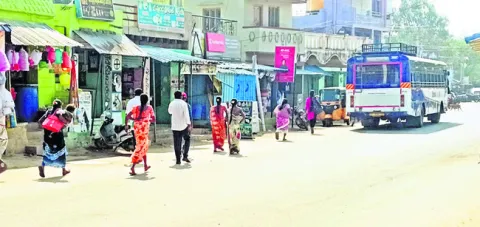 ఉచిత బస్సు.. ఆపితే ఒట్టు 