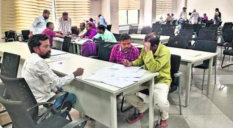 అసైన్‌మెంట్‌ భూములపై ఆరా