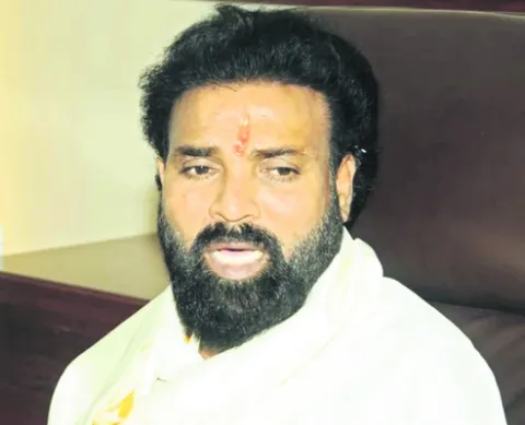 రష్యా, ఉక్రెయిన్‌ యుద్ధంలా ఆ ఇద్దరి తీరు 