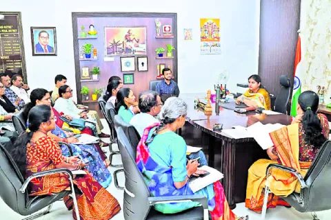 ఎన్నికలు సజావుగా సాగేలా చూడాలి