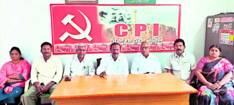 పంటలకు గిట్టుబాటు ధర కల్పించాలి