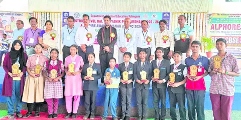 గొప్ప శాస్త్రవేత్తలుగా ఎదగాలి 