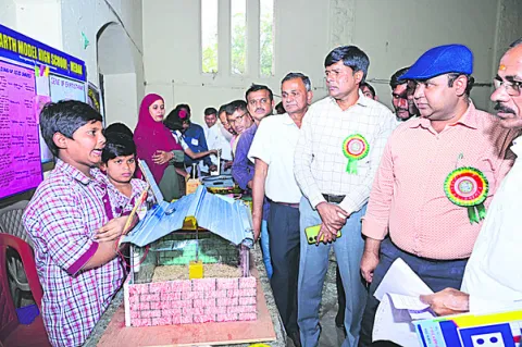 వైజ్ఞానిక ప్రదర్శనకు వేళాయె 