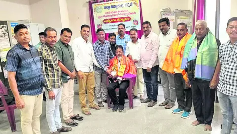 గురువుల బోధనకు ప్రత్యామ్నాయం లేదు 