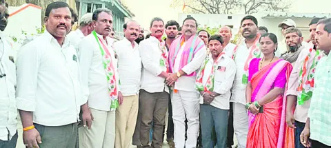 కాంగ్రెస్‌ మద్దతుదారులను గెలిపించాలి