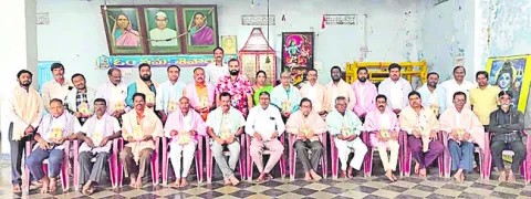 ఆర్‌ఎంపీలకు పద్మశాలీ సమాజం సన్మానం