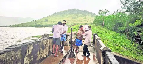 మల్లిమడుగు గేట్లు ఎత్తివేత 