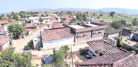 పైసల చుట్టే ‘పంచాయతీ’!