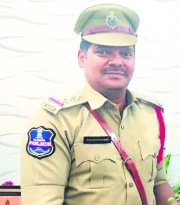 కుటుంబ సమస్యలతో మహిళ ఆత్మహత్య 