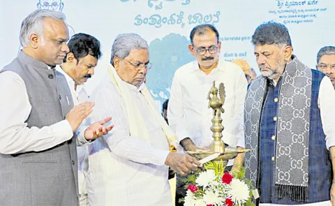 Siddaramaiah set to visit Shivakumar residence for unity breakfast on Dec 2