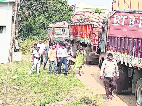 రైతులను మోసగిస్తే చర్యలు 