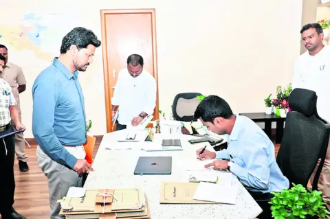 డీసీసీబీ, పీఏసీఎస్‌ల పాలకవర్గాలు రద్దు