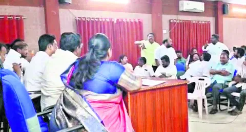 కూటమిలో భగ్గుమన్న విభేదాలు 