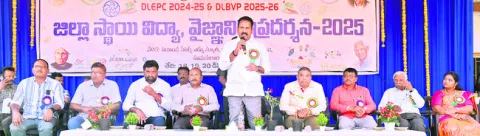 శాస్త్రసాంకేతిక రంగాల్లో అభివృద్ధి సాధించాలి