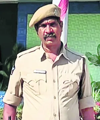 అనారోగ్యంతో  ఏఆర్‌ కానిస్టేబుల్‌ మృతి 