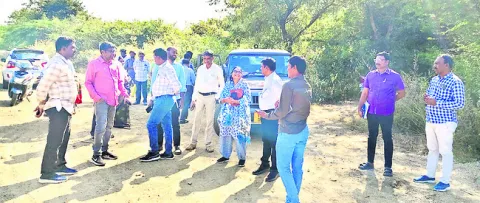 సోలార్‌ ప్లాంటుకు స్థల పరిశీలన