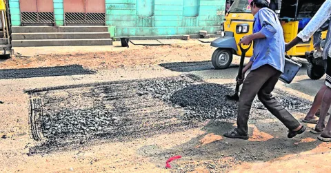 నాణ్యత ‘తారు’మారు 