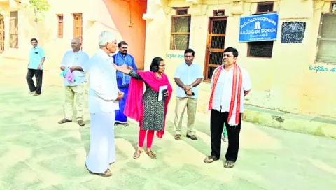 పోషక యాజమాన్యంపై  అవగాహన తప్పనిసరి 
