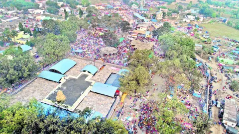 భక్తులకు వసతులు కల్పించండి..