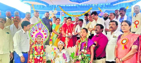 చిన్నారుల ప్రతిభను గుర్తించి ప్రోత్సహించాలి