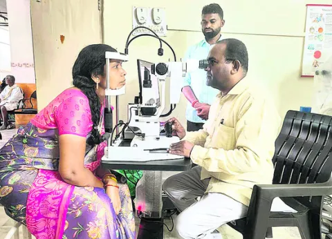 పేదల జీవితాల్లో వెలుగులు