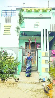 గూడు కల్పించిన మహానుభావుడు  