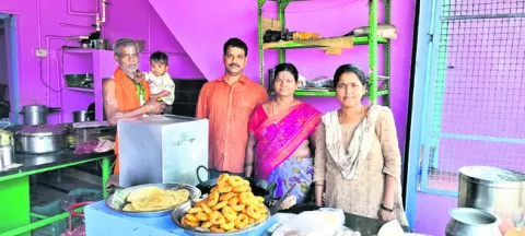 ●జీవనోపాధి మెరుగైంది 