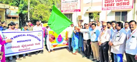 పోలియో రహిత దేశానికి టీకా తప్పనిసరి