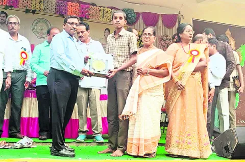 రాష్ట్ర స్థాయి సైన్స్‌ ఎగ్జిబిషన్‌కు ఓసీ పల్లి హైస్కూల్