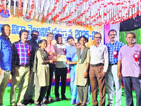 రాష్ట్ర స్థాయి సైన్సు ఫెయిర్‌కు ఎంపిక 